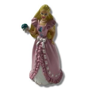 🦋 5/$25 - Vintage (1998) Barbie Flower Bouquet in a Pink Formal Dress Figurine